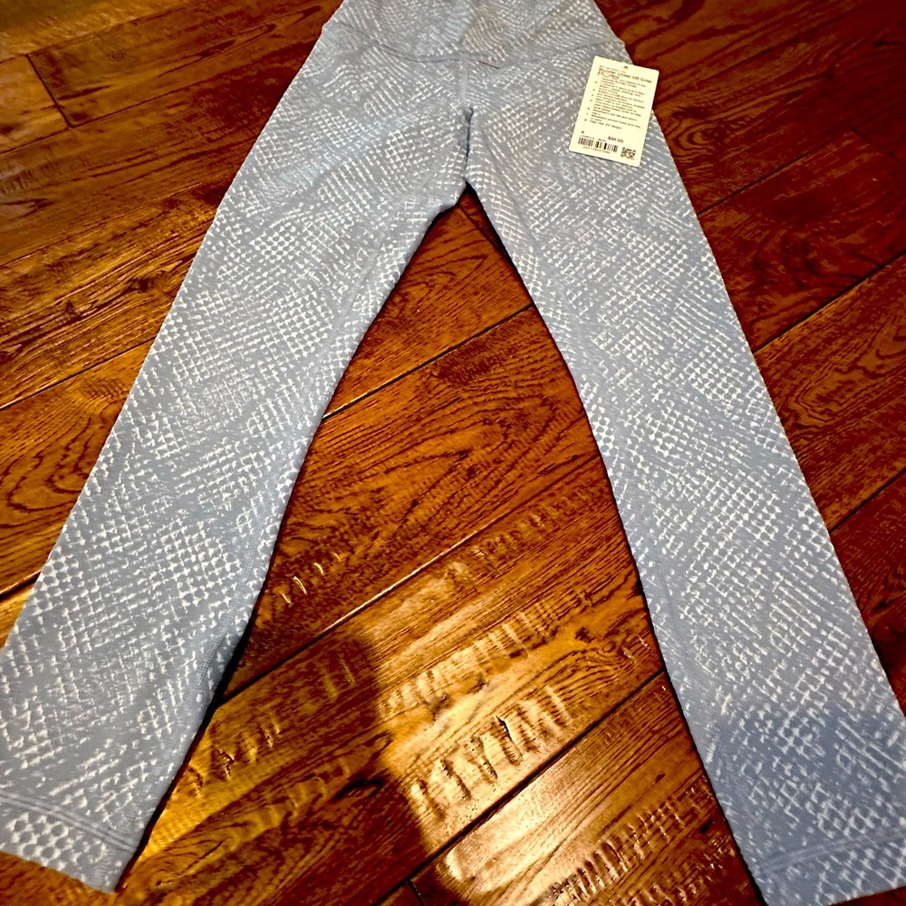 Lululemon Stylish Light Blue Women's leggings